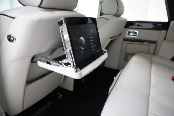 Used 2013 Rolls-Royce Phantom for sale Sold at Bugatti of Greenwich in Greenwich CT 06830 15