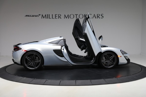 Used 2020 McLaren 570S Spider Convertible for sale Sold at Bugatti of Greenwich in Greenwich CT 06830 19