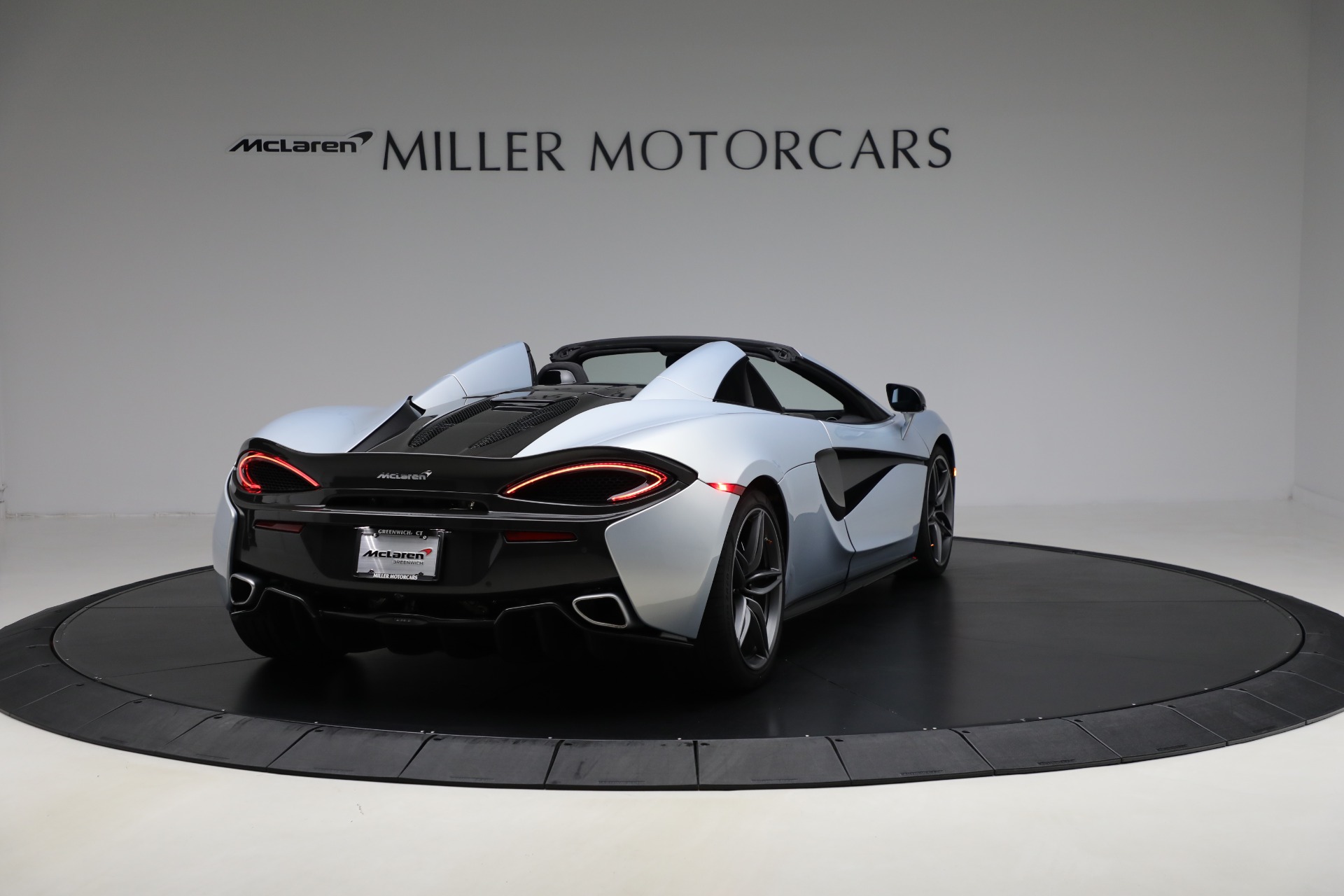 Pre-Owned 2020 McLaren 570S Spider Convertible For Sale (Special