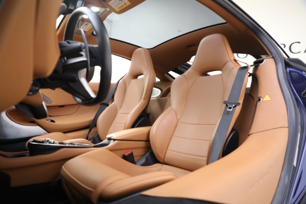 New 2020 McLaren GT Luxe for sale $244,675 at Bugatti of Greenwich in Greenwich CT 06830 20