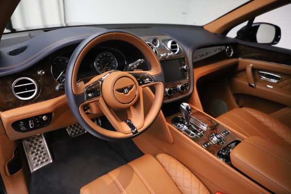 Used 2017 Bentley Bentayga W12 for sale Sold at Bugatti of Greenwich in Greenwich CT 06830 13