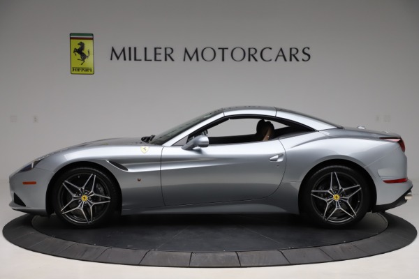 Used 2016 Ferrari California T for sale Sold at Bugatti of Greenwich in Greenwich CT 06830 15