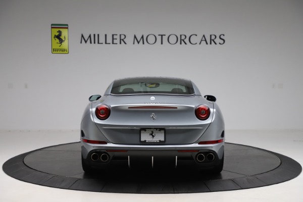 Used 2016 Ferrari California T for sale Sold at Bugatti of Greenwich in Greenwich CT 06830 18