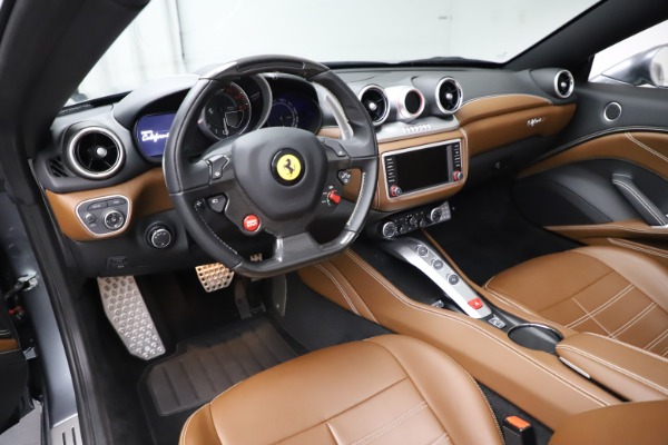 Used 2016 Ferrari California T for sale Sold at Bugatti of Greenwich in Greenwich CT 06830 25