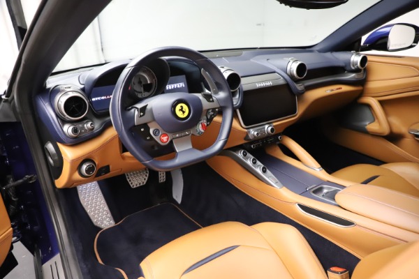 Used 2017 Ferrari GTC4Lusso for sale $209,900 at Bugatti of Greenwich in Greenwich CT 06830 14