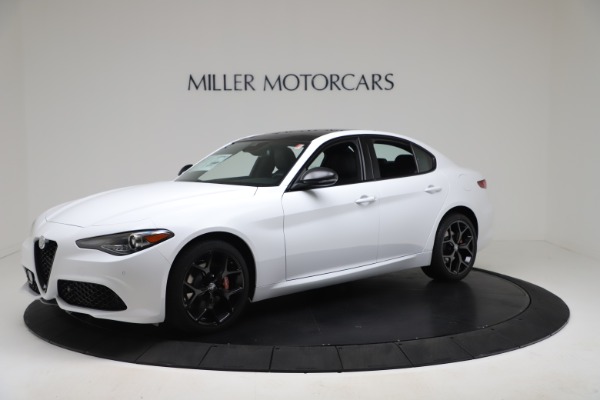 New 2020 Alfa Romeo Giulia Sport Q4 for sale $49,145 at Bugatti of Greenwich in Greenwich CT 06830 2