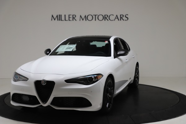 New 2020 Alfa Romeo Giulia Sport Q4 for sale $49,145 at Bugatti of Greenwich in Greenwich CT 06830 1