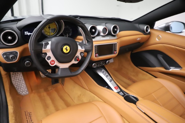 Used 2017 Ferrari California T for sale Sold at Bugatti of Greenwich in Greenwich CT 06830 17