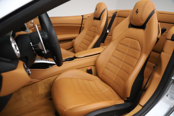 Used 2017 Ferrari California T for sale Sold at Bugatti of Greenwich in Greenwich CT 06830 19
