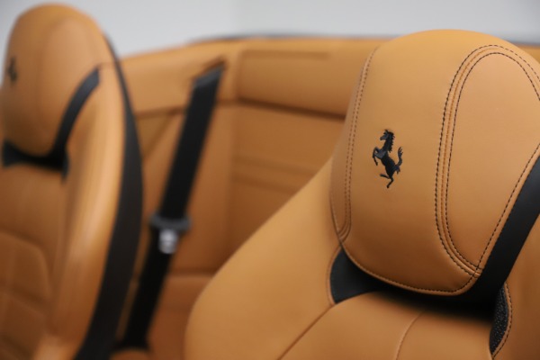 Used 2017 Ferrari California T for sale Sold at Bugatti of Greenwich in Greenwich CT 06830 20