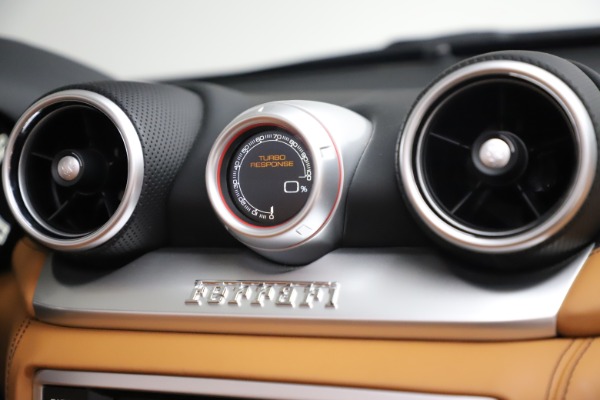 Used 2017 Ferrari California T for sale Sold at Bugatti of Greenwich in Greenwich CT 06830 28