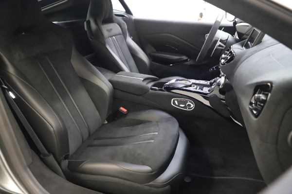 New 2020 Aston Martin Vantage Coupe for sale $168,431 at Bugatti of Greenwich in Greenwich CT 06830 19