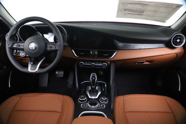 New 2020 Alfa Romeo Giulia Q4 for sale Sold at Bugatti of Greenwich in Greenwich CT 06830 16