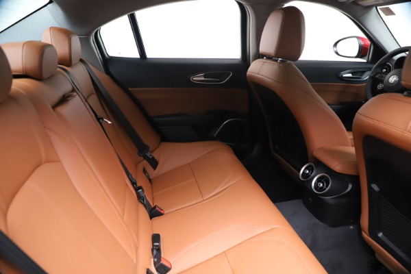 New 2020 Alfa Romeo Giulia Q4 for sale Sold at Bugatti of Greenwich in Greenwich CT 06830 27