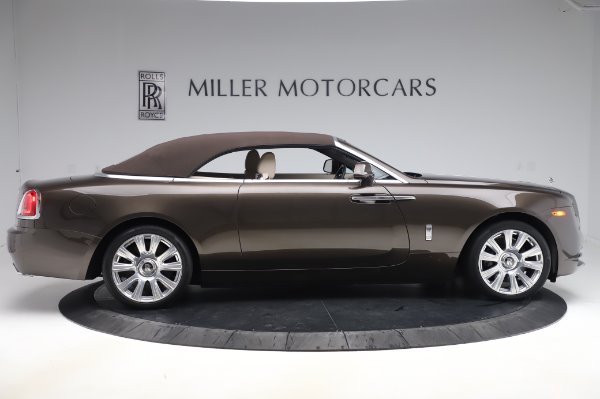 Used 2017 Rolls-Royce Dawn for sale Sold at Bugatti of Greenwich in Greenwich CT 06830 18