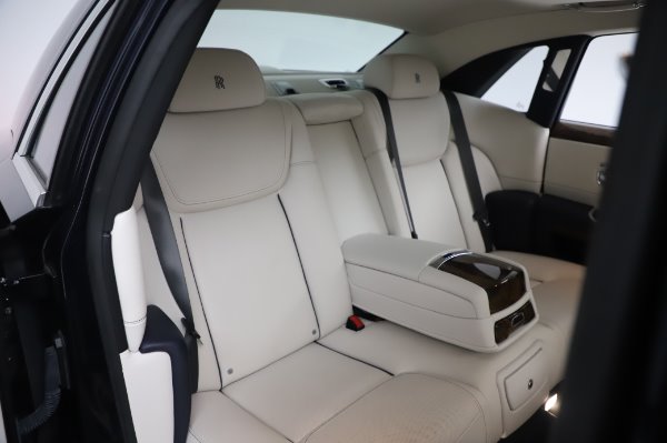 Used 2016 Rolls-Royce Ghost for sale Sold at Bugatti of Greenwich in Greenwich CT 06830 15