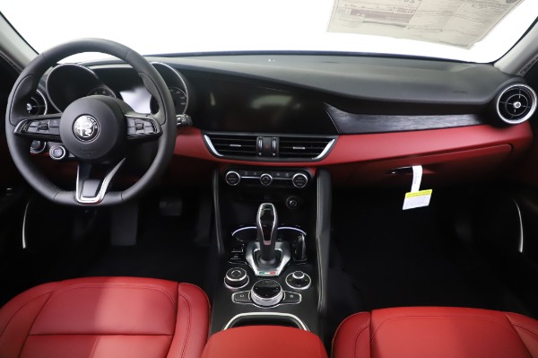 New 2020 Alfa Romeo Giulia Q4 for sale Sold at Bugatti of Greenwich in Greenwich CT 06830 16