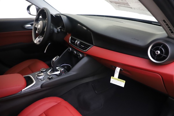 New 2020 Alfa Romeo Giulia Q4 for sale Sold at Bugatti of Greenwich in Greenwich CT 06830 22