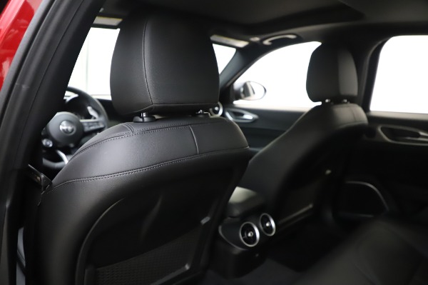 New 2020 Alfa Romeo Giulia Sport Q4 for sale Call for price at Bugatti of Greenwich in Greenwich CT 06830 20