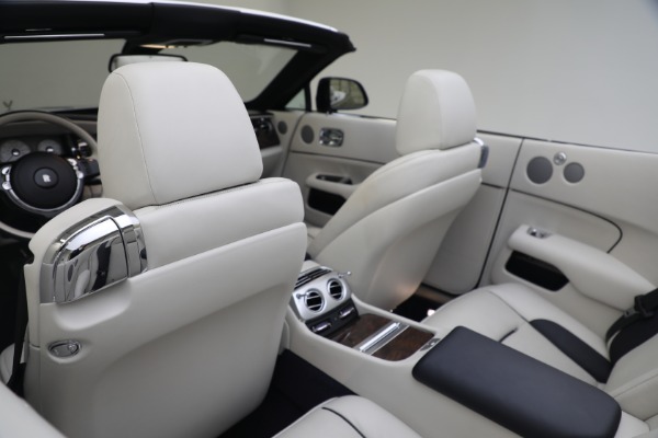 Used 2017 Rolls-Royce Dawn for sale $244,900 at Bugatti of Greenwich in Greenwich CT 06830 26