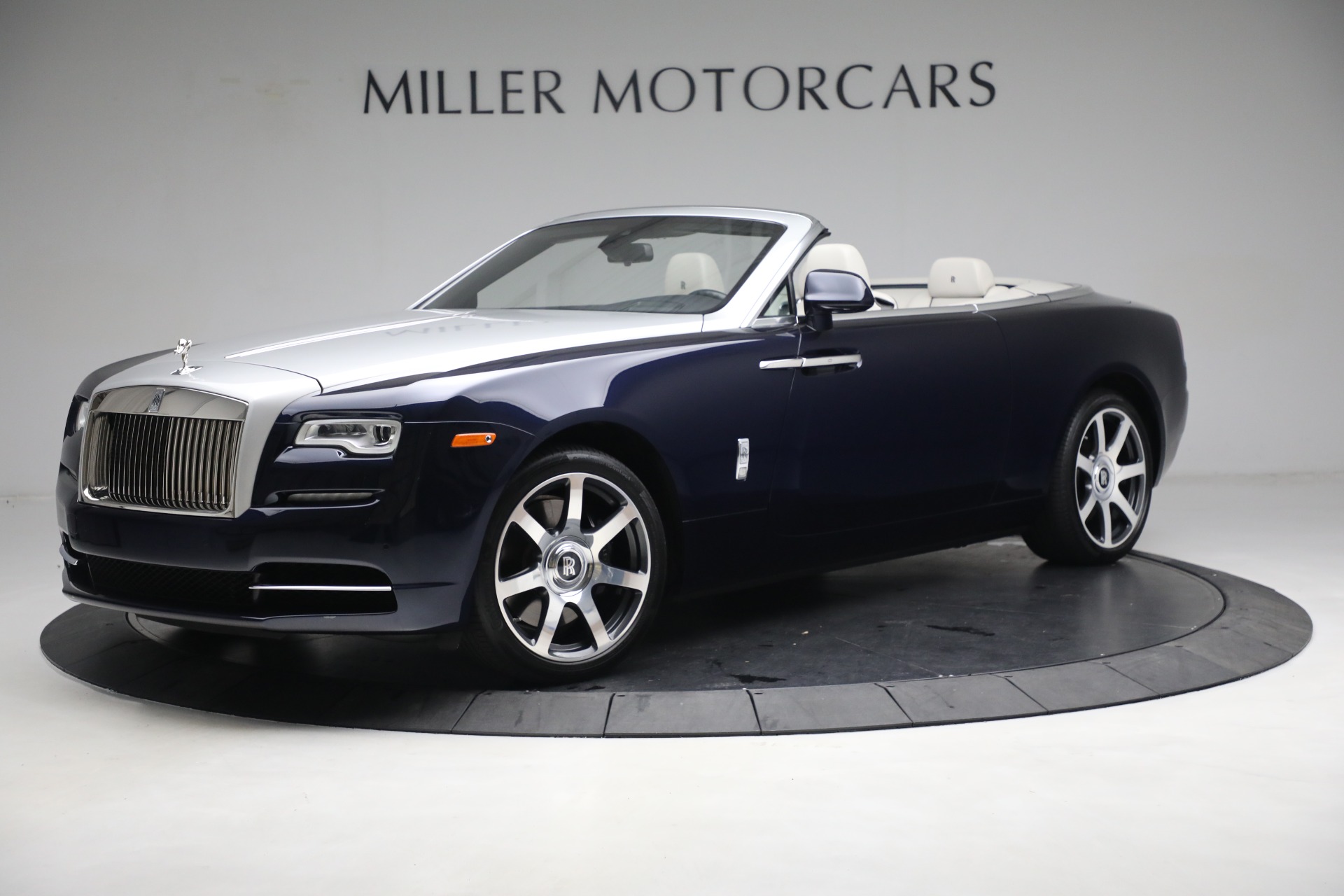 Used 2017 Rolls-Royce Dawn for sale Sold at Bugatti of Greenwich in Greenwich CT 06830 1