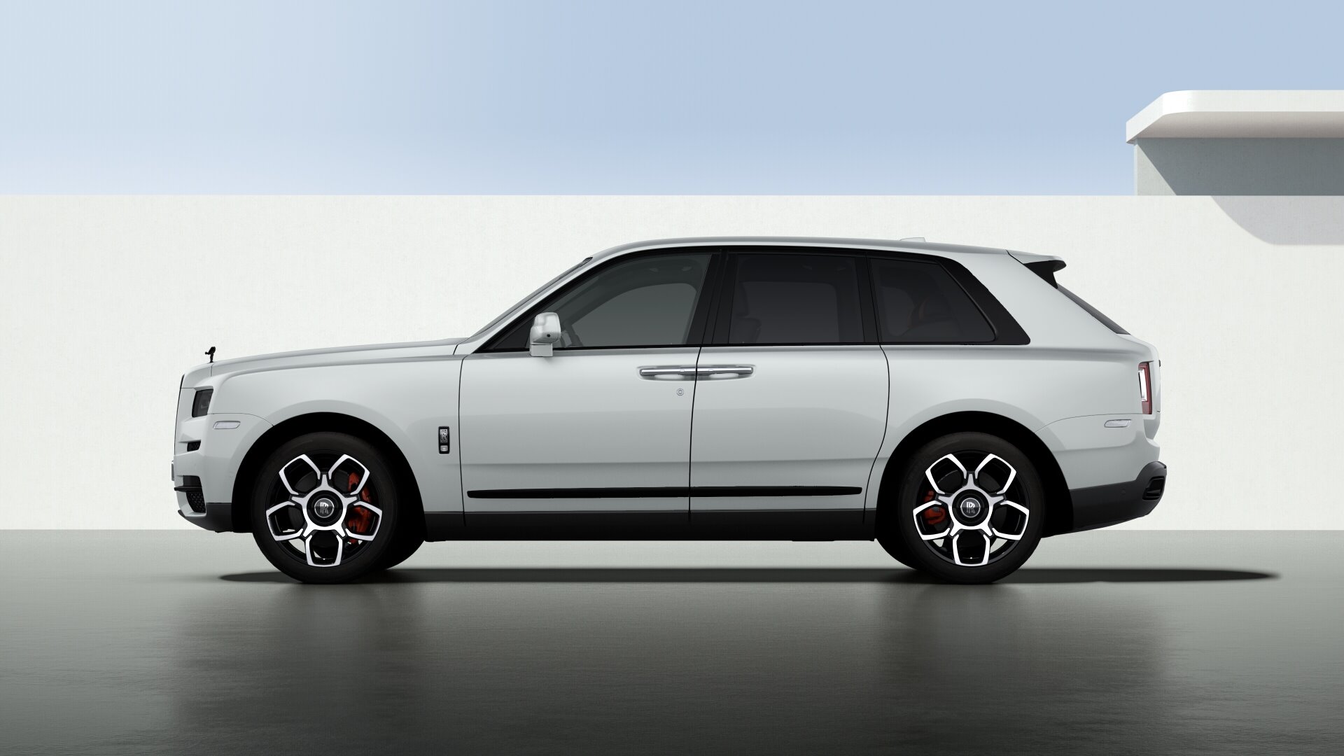 https://www.bugattiofgreenwich.com/imagetag/4097/3/l/New-2020-Rolls-Royce-Cullinan-Black-Badge.jpg