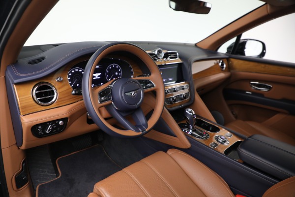 Used 2021 Bentley Bentayga V8 for sale Call for price at Bugatti of Greenwich in Greenwich CT 06830 18