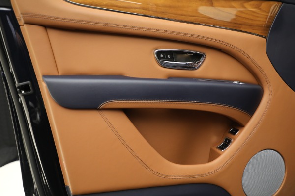 Used 2021 Bentley Bentayga V8 for sale Call for price at Bugatti of Greenwich in Greenwich CT 06830 21
