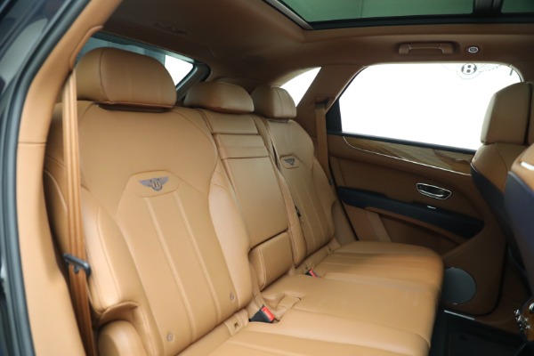 Used 2021 Bentley Bentayga V8 for sale Call for price at Bugatti of Greenwich in Greenwich CT 06830 28