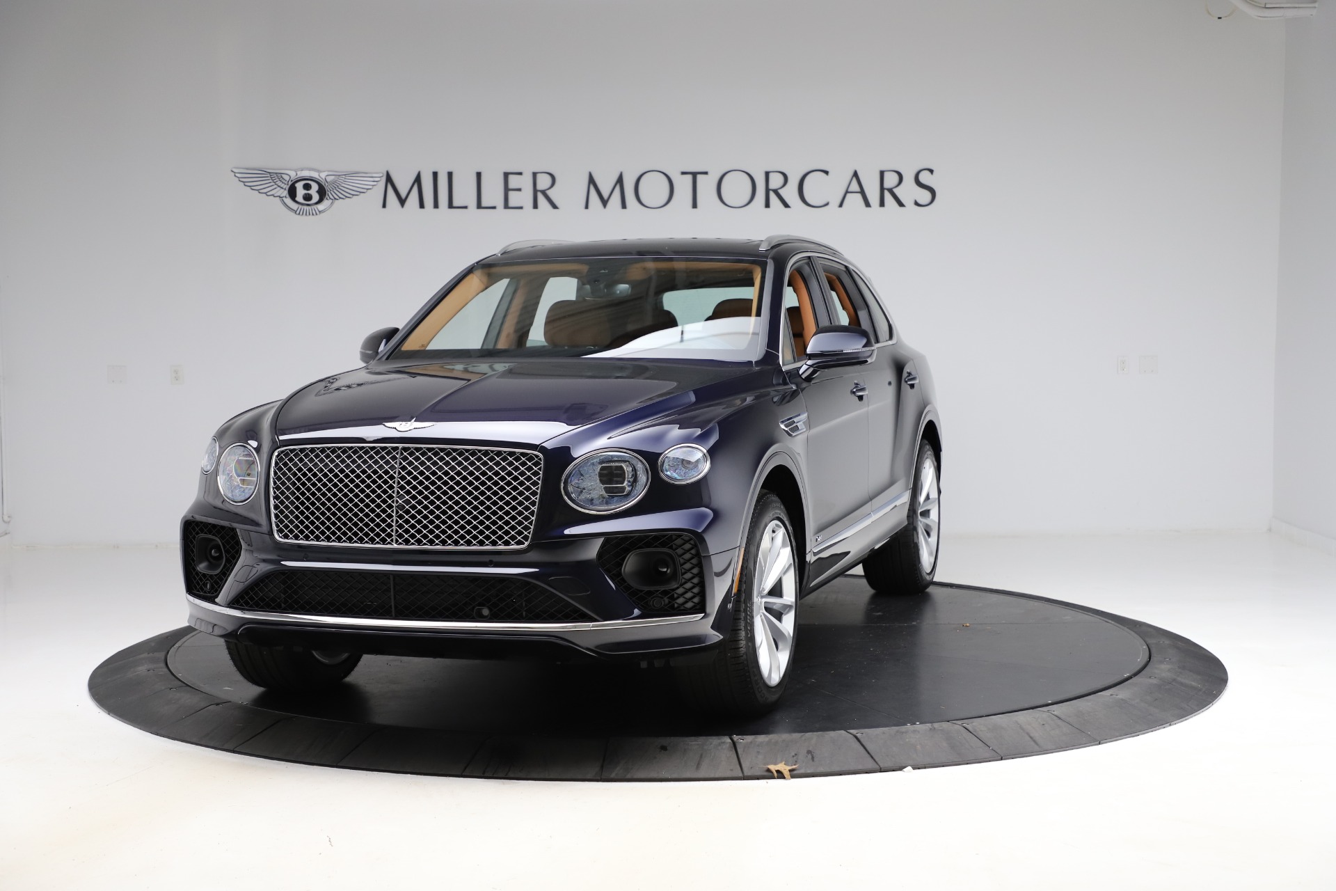 Used 2021 Bentley Bentayga V8 for sale Call for price at Bugatti of Greenwich in Greenwich CT 06830 1