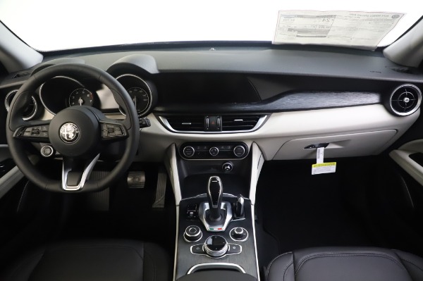 New 2020 Alfa Romeo Stelvio Q4 for sale Sold at Bugatti of Greenwich in Greenwich CT 06830 16