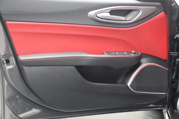 New 2020 Alfa Romeo Giulia Ti Sport Q4 for sale $51,095 at Bugatti of Greenwich in Greenwich CT 06830 17
