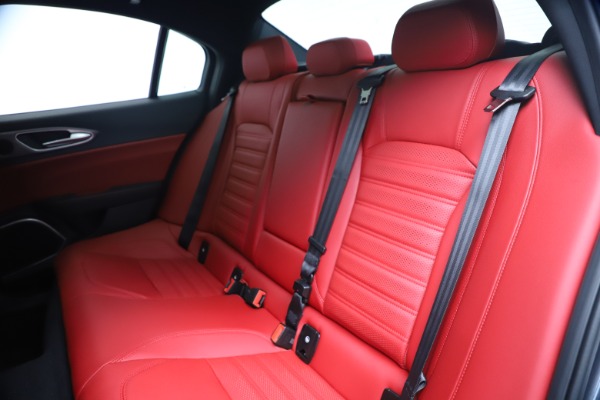New 2020 Alfa Romeo Giulia Ti Sport Q4 for sale $51,095 at Bugatti of Greenwich in Greenwich CT 06830 18