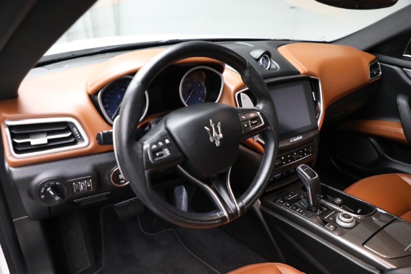 Used 2020 Maserati Ghibli S Q4 for sale $41,900 at Bugatti of Greenwich in Greenwich CT 06830 24