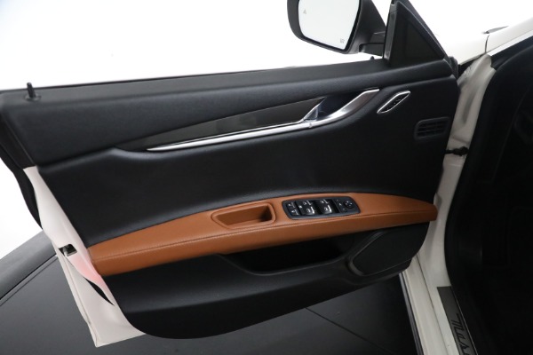 Used 2020 Maserati Ghibli S Q4 for sale Sold at Bugatti of Greenwich in Greenwich CT 06830 27