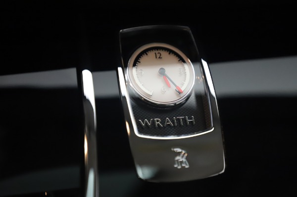 Used 2014 Rolls-Royce Wraith for sale Sold at Bugatti of Greenwich in Greenwich CT 06830 25