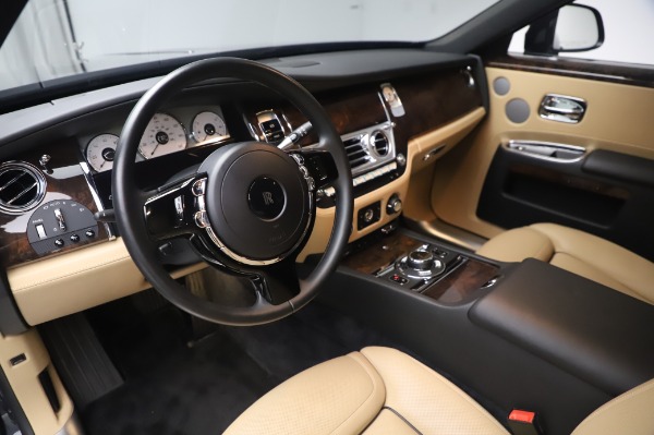 Used 2016 Rolls-Royce Ghost for sale $175,900 at Bugatti of Greenwich in Greenwich CT 06830 18