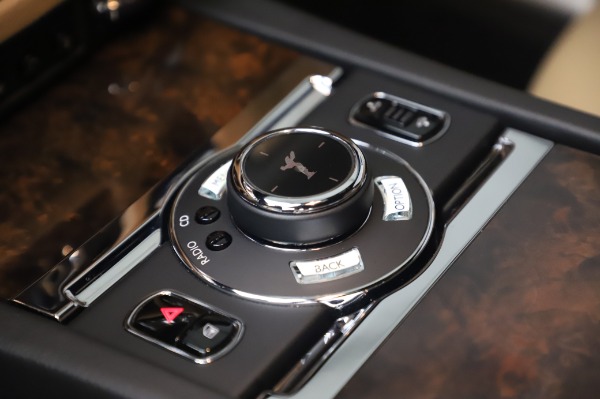 Used 2016 Rolls-Royce Ghost for sale $175,900 at Bugatti of Greenwich in Greenwich CT 06830 19
