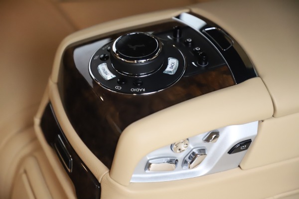 Used 2016 Rolls-Royce Ghost for sale $175,900 at Bugatti of Greenwich in Greenwich CT 06830 23