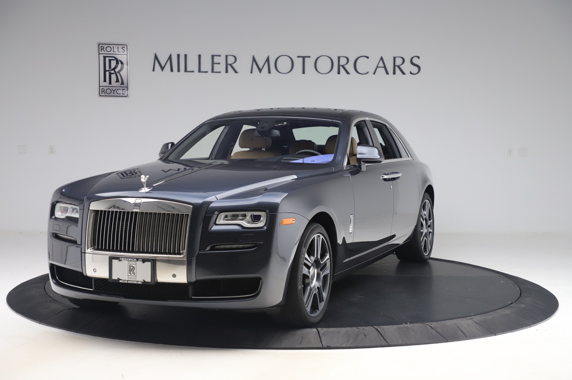 Used 2016 Rolls-Royce Ghost for sale $175,900 at Bugatti of Greenwich in Greenwich CT 06830 1