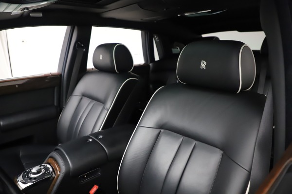 Used 2014 Rolls-Royce Phantom for sale $189,900 at Bugatti of Greenwich in Greenwich CT 06830 12
