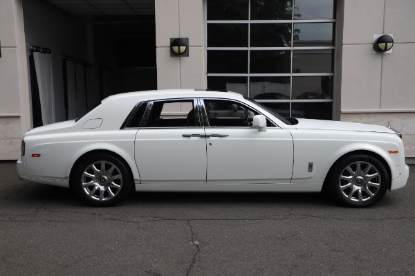 Used 2014 Rolls-Royce Phantom for sale Sold at Bugatti of Greenwich in Greenwich CT 06830 6