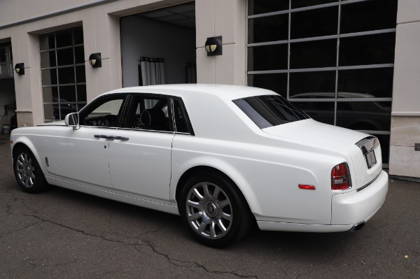 Used 2014 Rolls-Royce Phantom for sale $189,900 at Bugatti of Greenwich in Greenwich CT 06830 7