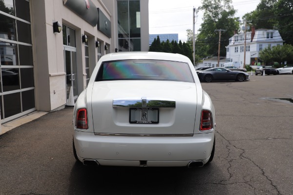 Used 2014 Rolls-Royce Phantom for sale Sold at Bugatti of Greenwich in Greenwich CT 06830 8