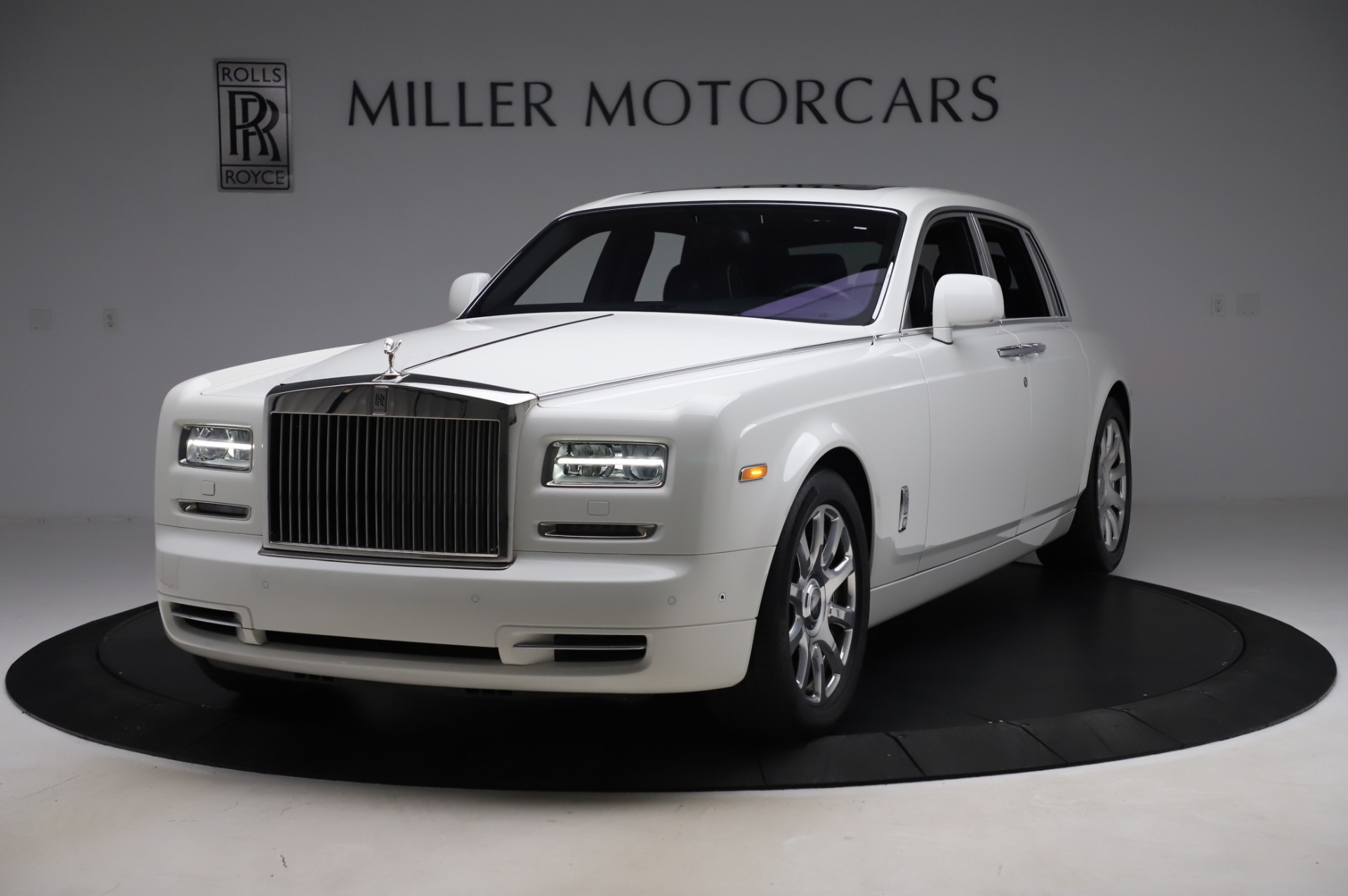 Used 2014 Rolls-Royce Phantom for sale $189,900 at Bugatti of Greenwich in Greenwich CT 06830 1