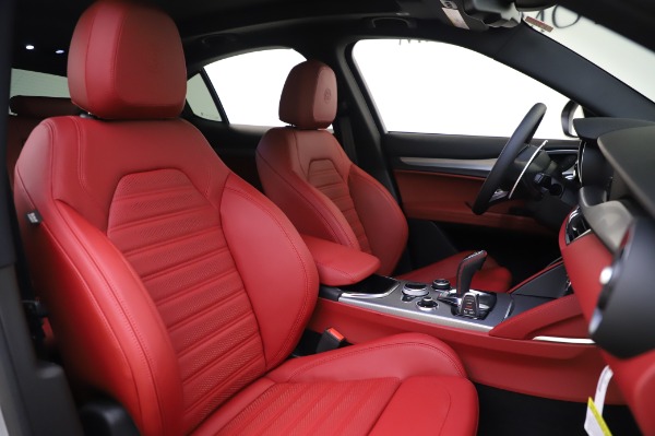 New 2020 Alfa Romeo Stelvio Ti Sport Q4 for sale Sold at Bugatti of Greenwich in Greenwich CT 06830 21