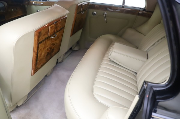 Used 1965 Rolls-Royce Silver Cloud III for sale Sold at Bugatti of Greenwich in Greenwich CT 06830 19