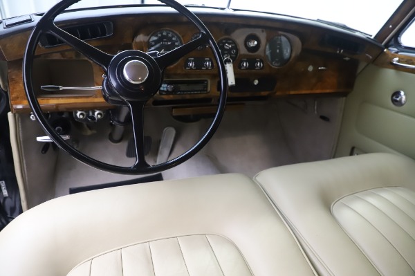 Used 1965 Rolls-Royce Silver Cloud III for sale Sold at Bugatti of Greenwich in Greenwich CT 06830 21