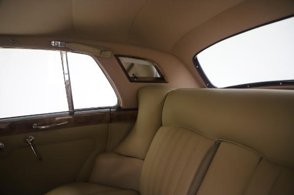 Used 1965 Rolls-Royce Silver Cloud III for sale Sold at Bugatti of Greenwich in Greenwich CT 06830 22