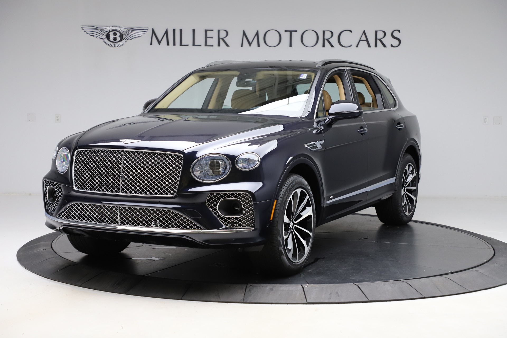 New 2021 Bentley Bentayga V8 for sale Sold at Bugatti of Greenwich in Greenwich CT 06830 1